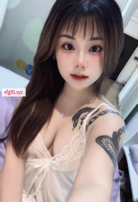 城西清纯大胸妹 - 寻芳阁