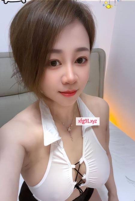 雨花台巨乳少妇莹莹 - 寻芳阁