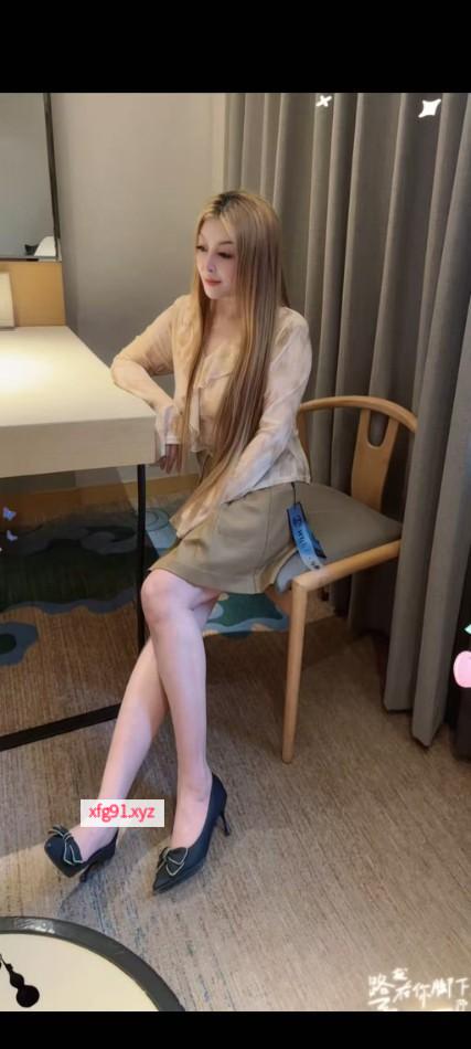 美乳少妇 - 寻芳阁
