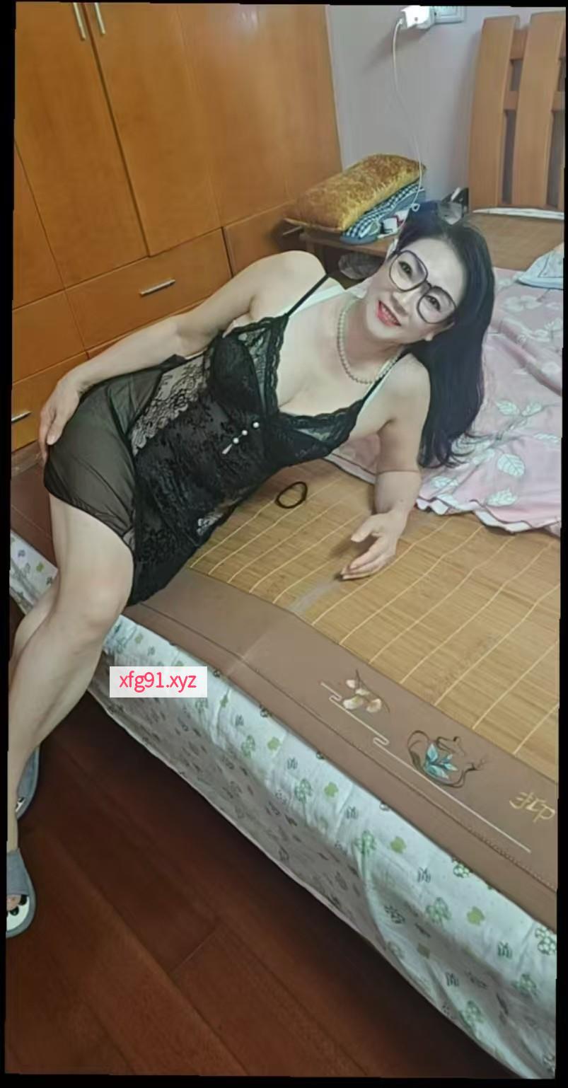 体验妈妈型的熟女好刺激 - 寻芳阁