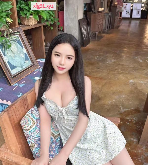 花边岭骚妹可可 - 寻芳阁
