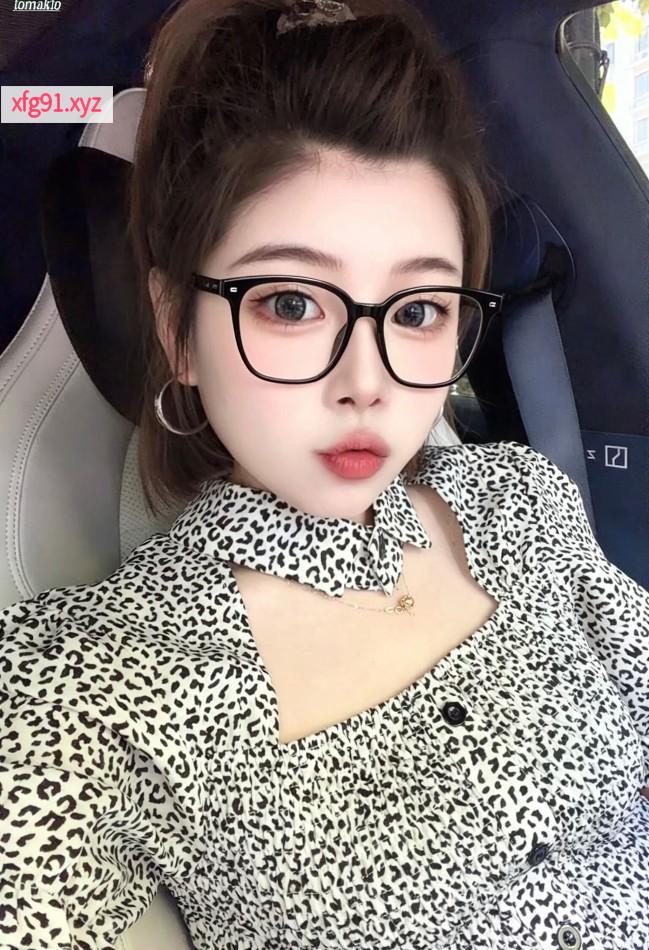 女友感爆棚的小妹 - 寻芳阁