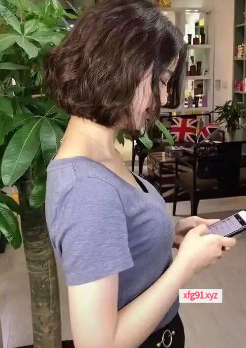 北京车震熟女 - 寻芳阁