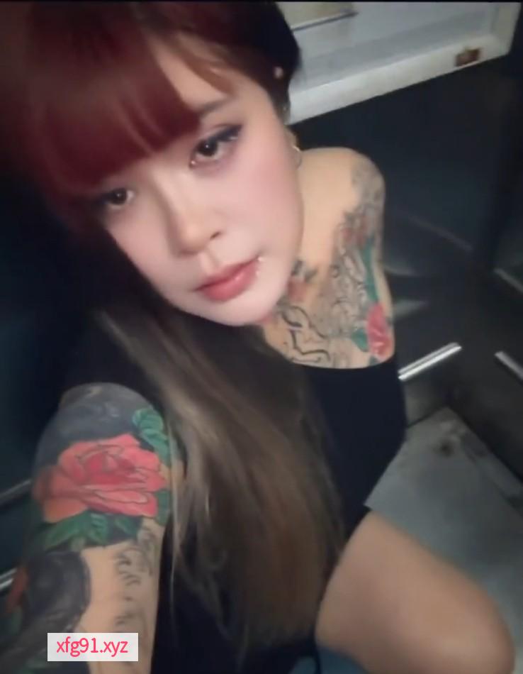 打卡南阳巨乳花奶瓶姐 - 寻芳阁