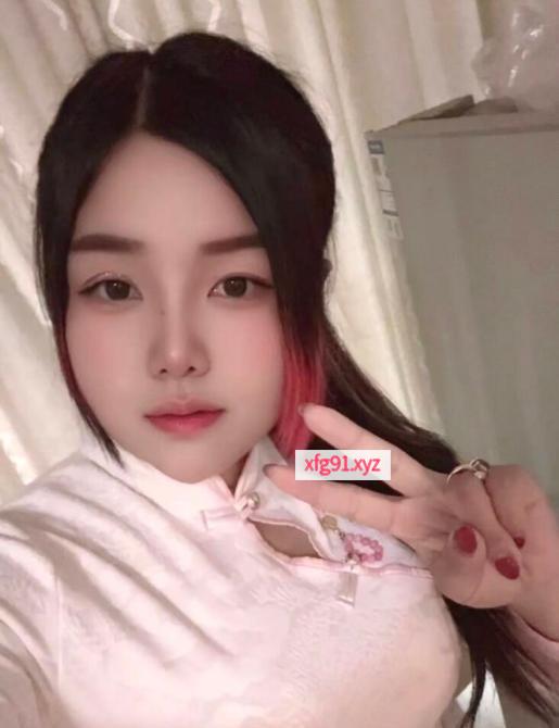 体验肥臀大胸少妇 - 寻芳阁