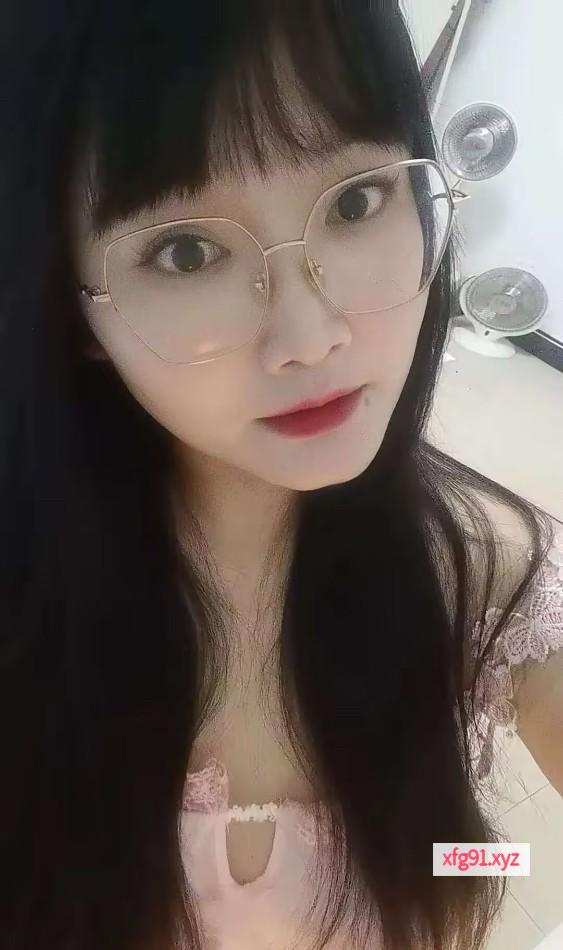 北一环眼镜妹 - 寻芳阁
