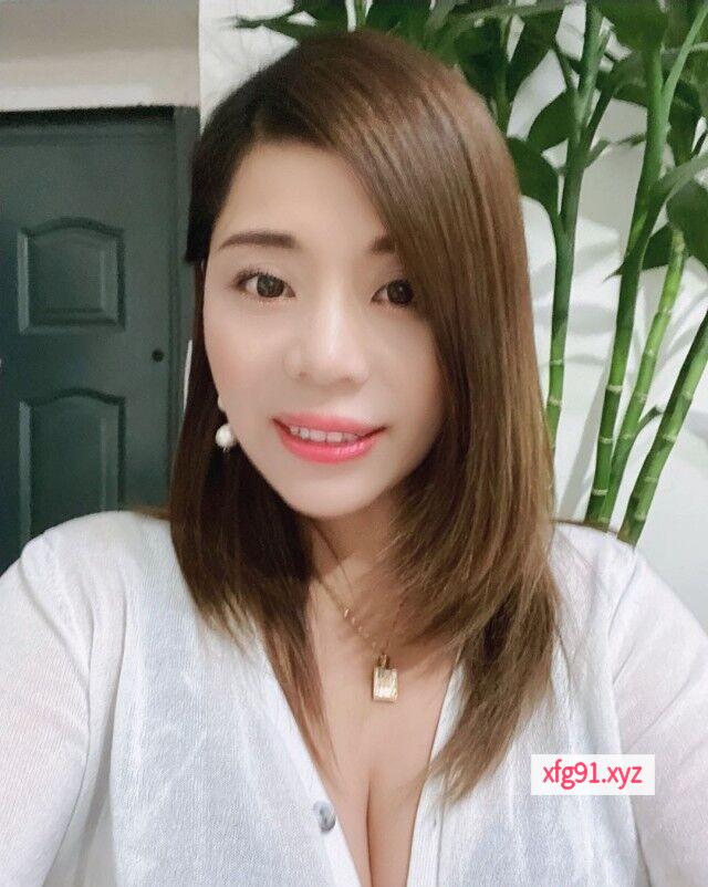 很有感觉的风骚小少妇 - 寻芳阁