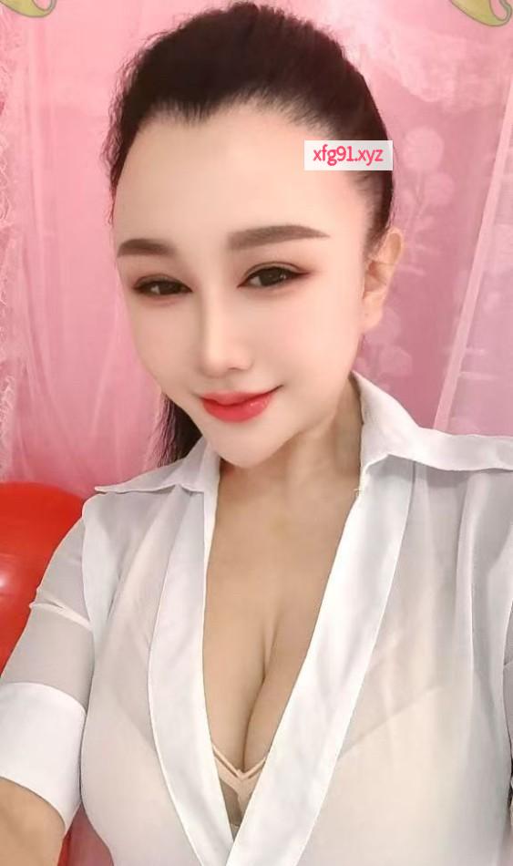 铁西大胸骚货 - 寻芳阁