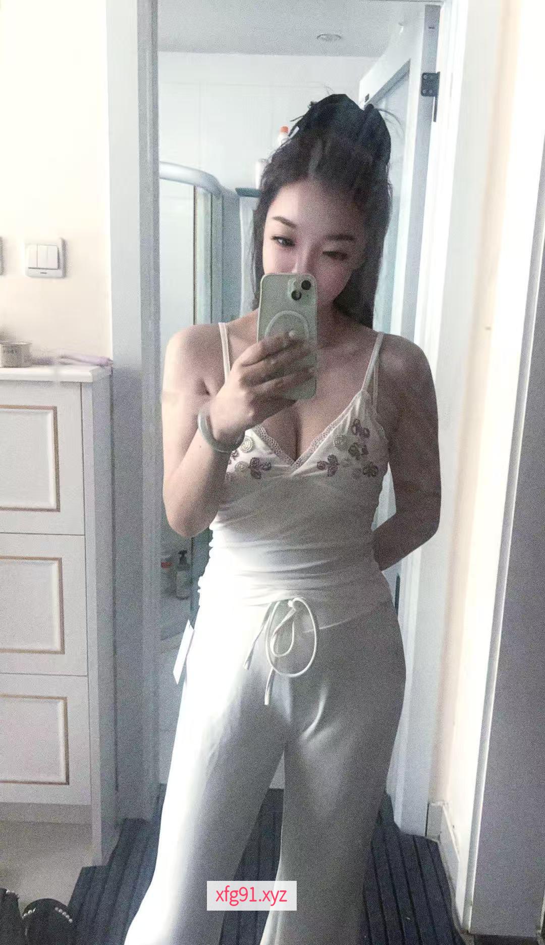 珠海性感七月 - 寻芳阁