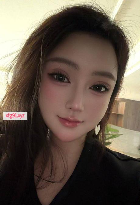 郑州服务系巨乳依依 - 寻芳阁