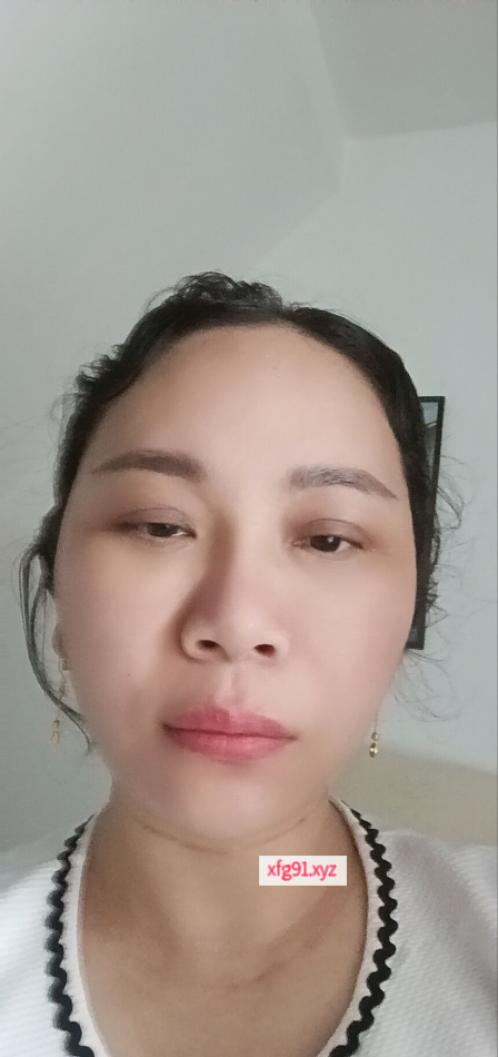 东莞熟女泄火 - 寻芳阁