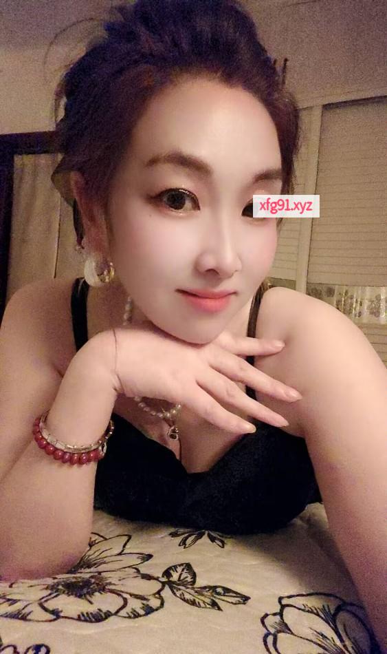 如狼似虎的少妇姐姐 - 寻芳阁