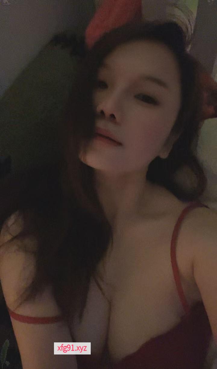 巨乳水妹奶瓶 - 寻芳阁