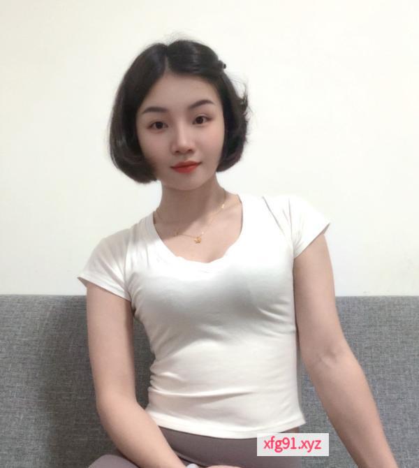 腰细屁股大兼职小姐姐 - 寻芳阁