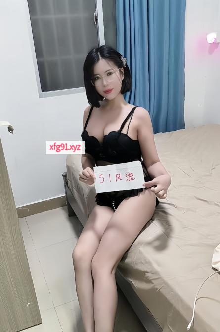 风骚爆乳晓晓 - 寻芳阁