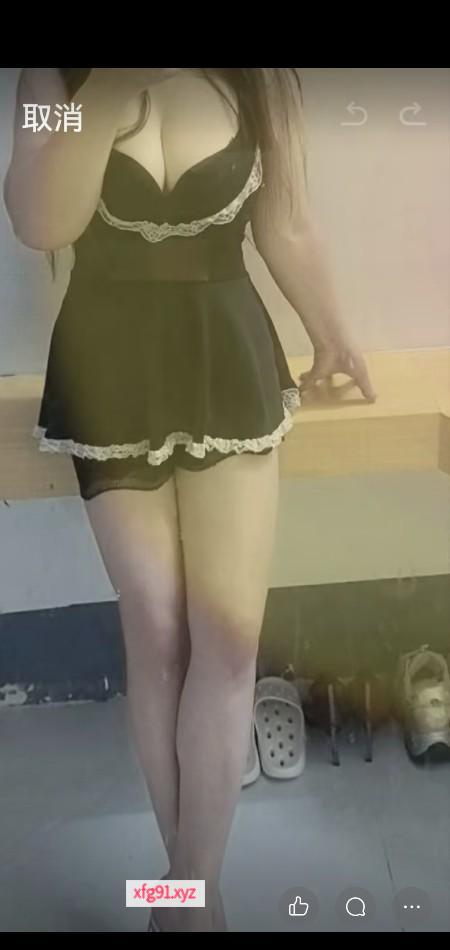 娇小少妇 - 寻芳阁