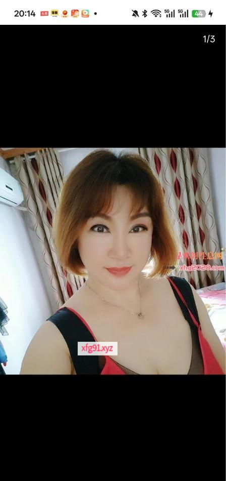 新力臻园的大姐姐 - 寻芳阁