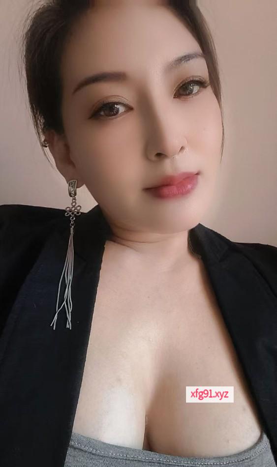 再次出击大奶姐姐 - 寻芳阁