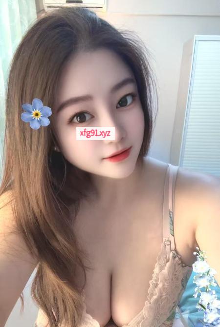 深喉锁喉口爆大胸妹 - 寻芳阁