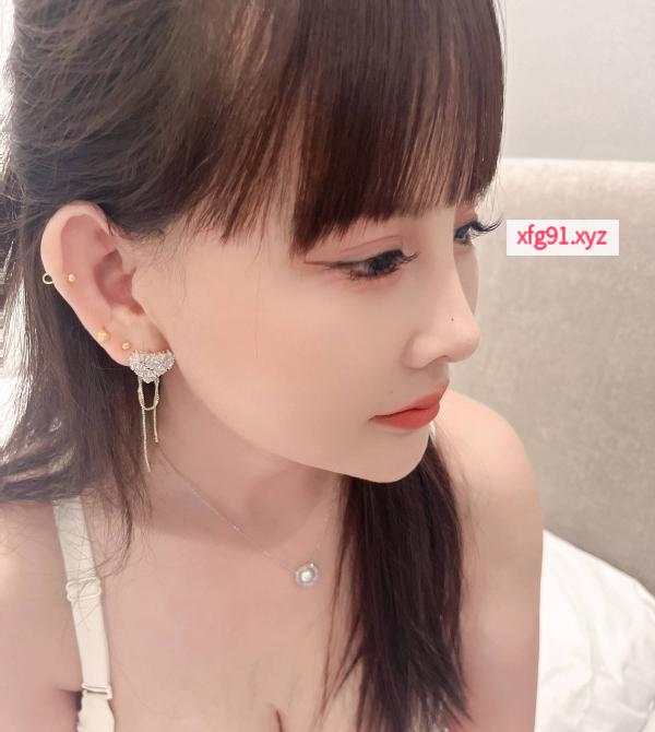 河西美乳梦佳 - 寻芳阁