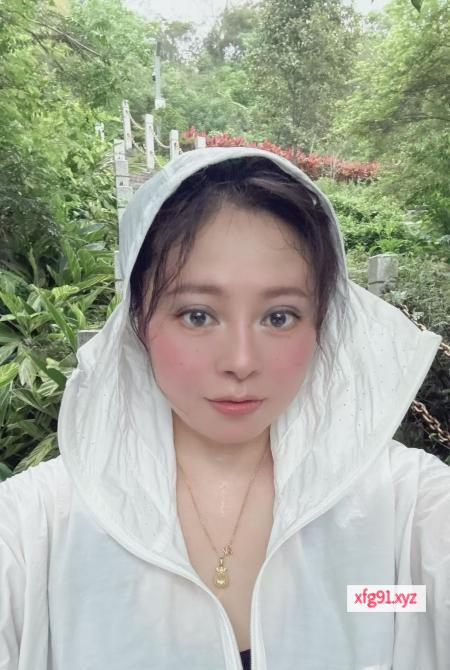 上梅林大奶重庆妹子 - 寻芳阁