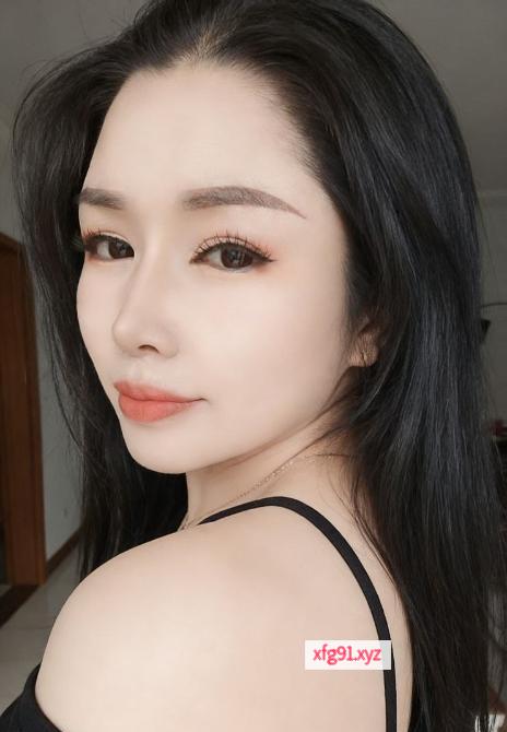 龙华风骚丰满小妮 - 寻芳阁