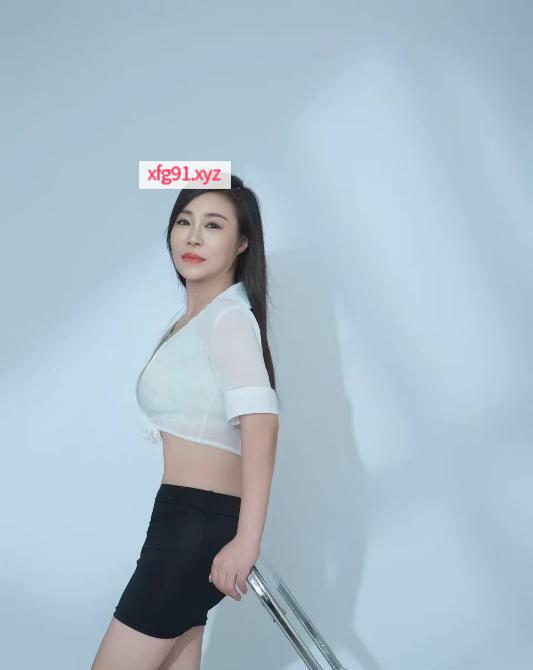 风韵制服熟女 - 寻芳阁