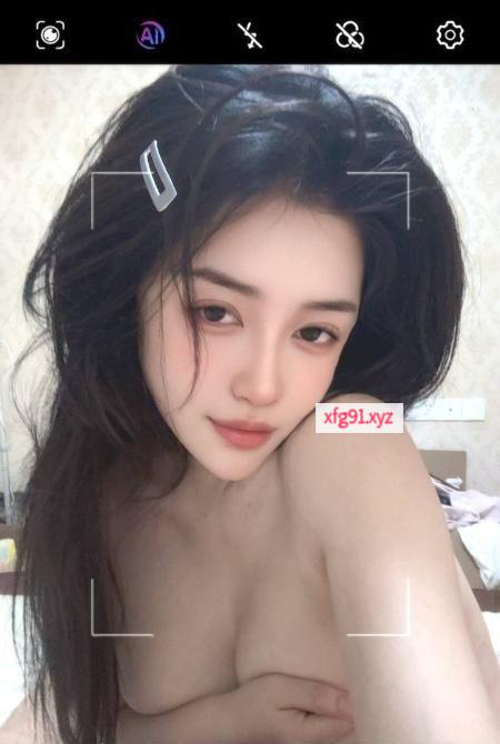 体验风骚美乳御姐 - 寻芳阁