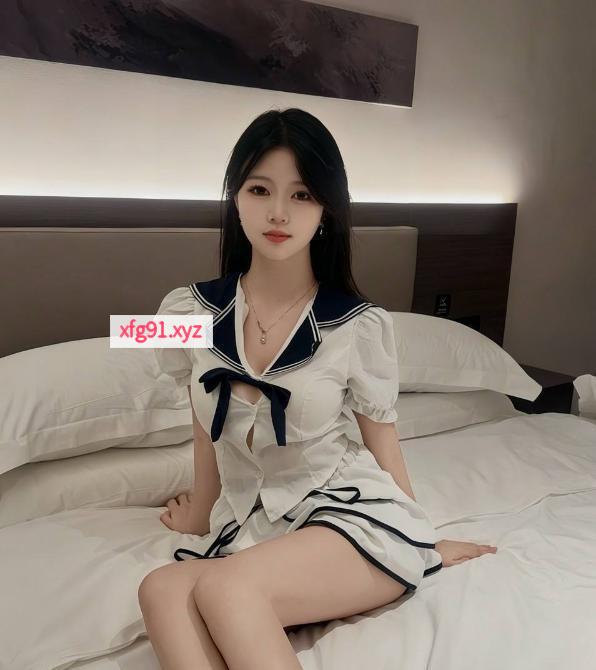 皮肤白嫩颜值小嫩妹 - 寻芳阁