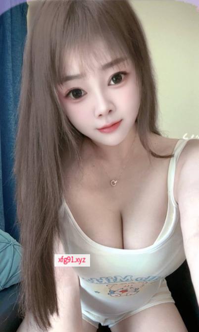 肤白大奶吉吉 - 寻芳阁