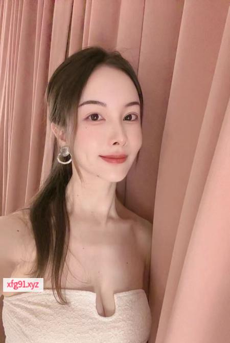 服务系朱莉老师 - 寻芳阁