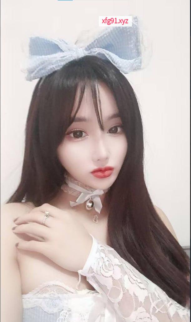 服务系巨乳有水床老师 - 寻芳阁