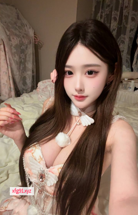 大车灯小姐姐 - 寻芳阁