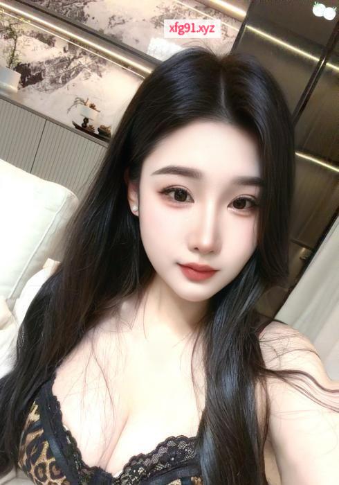 翘臀多乐老师 - 寻芳阁
