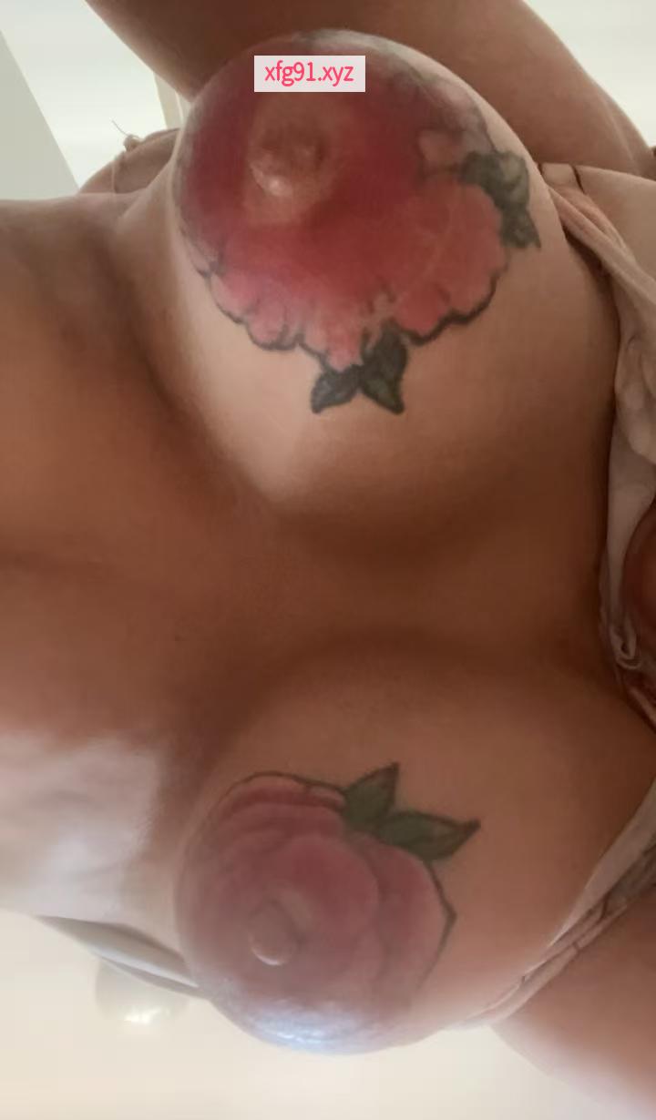 大奶纹身熟女姐姐 - 寻芳阁