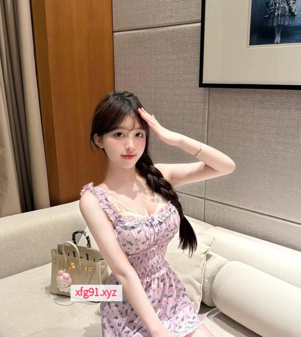 乌市白虎萝莉娜娜 - 寻芳阁