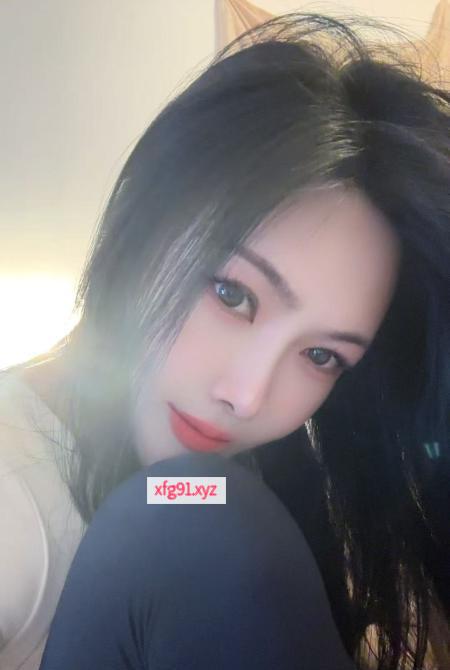 兼职会夹的邻家御姐 - 寻芳阁
