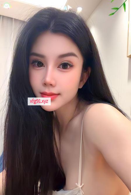 性感翘臀骚女丽娜 - 寻芳阁