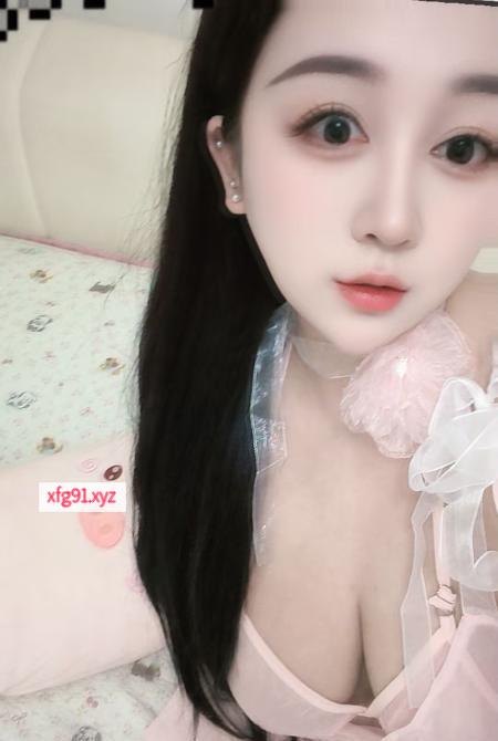 丰满大胸邻家妹 - 寻芳阁