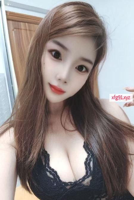 大胸轻熟女婷婷 - 寻芳阁