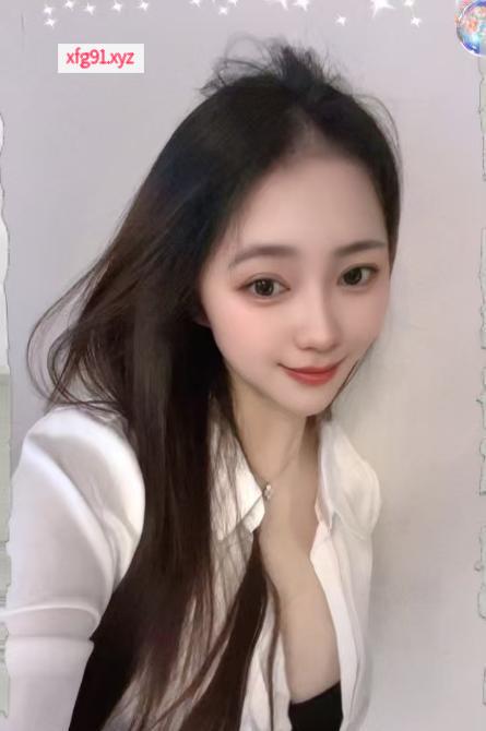 女友般大胸小李子 - 寻芳阁
