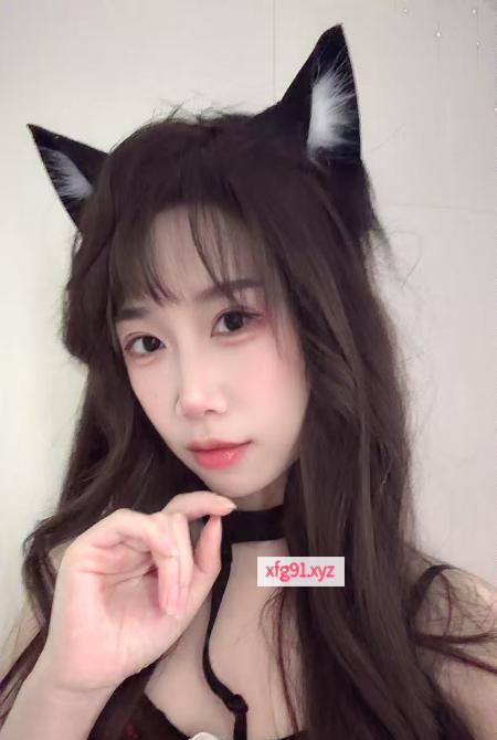 工业园区服务系老师 - 寻芳阁