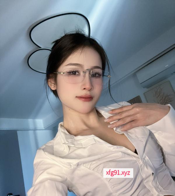 福州风骚翘臀小骚货 - 寻芳阁