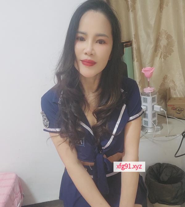 白云梅花园长腿御姐 - 寻芳阁
