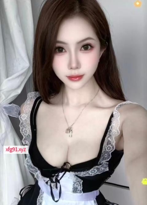制服大胸小美女 - 寻芳阁