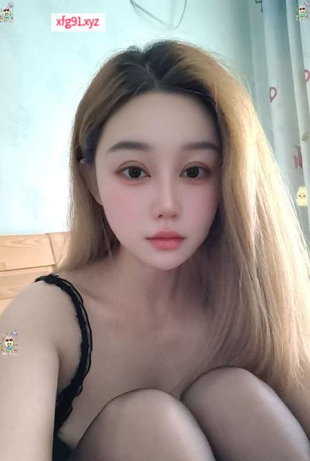 六合黄毛丫头 - 寻芳阁