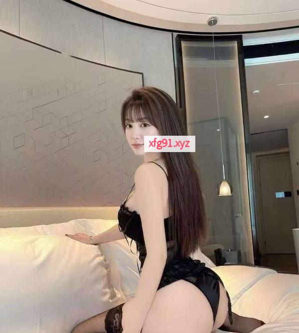 清纯白嫩大长腿青晨 - 寻芳阁