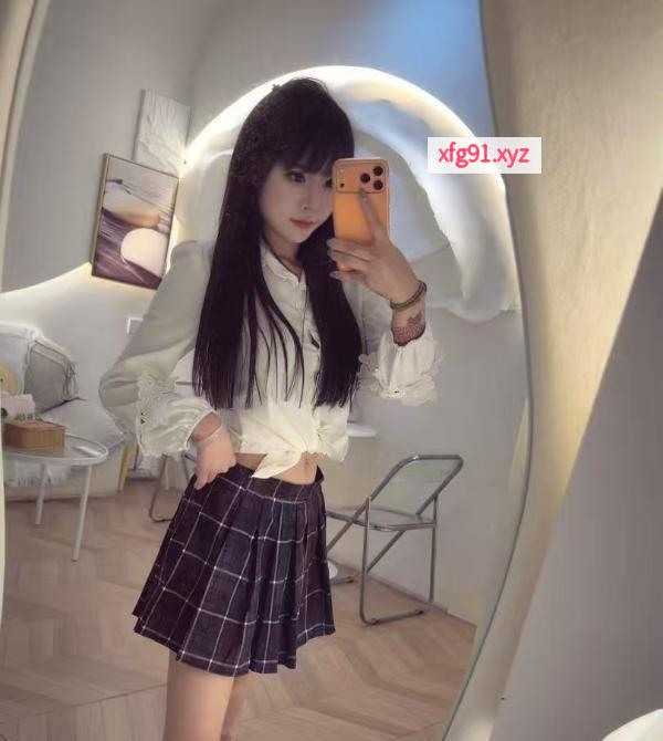 滨湖纹身兼职小嫩妹 - 寻芳阁