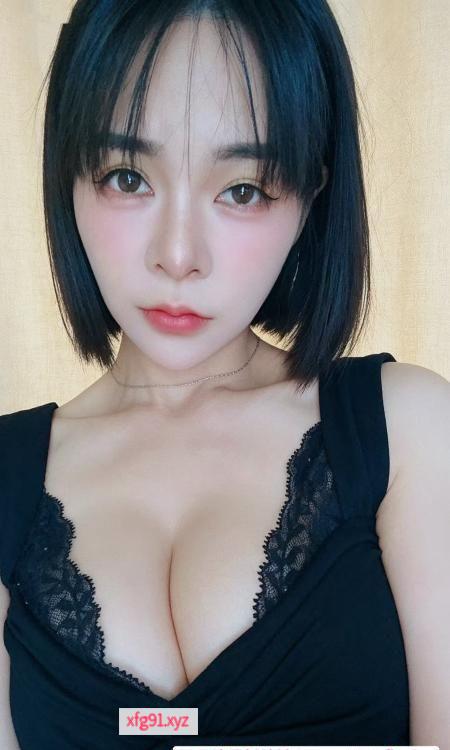 东站短发大胸妹妹 - 寻芳阁