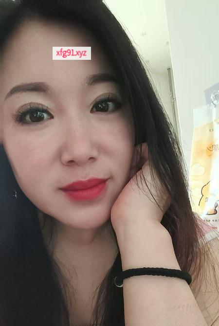 邂逅美熟女 - 寻芳阁